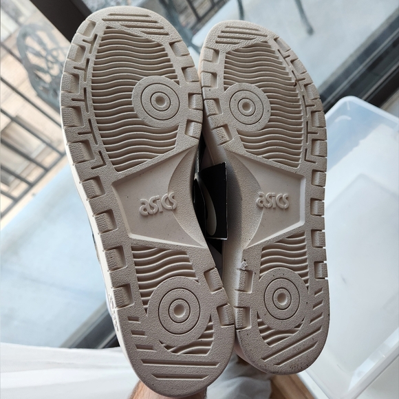 Asics Hi-Top White Sneakers Size 9/42.5/27cm - Picture 5 of 6